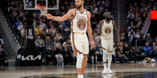 华体会体育-勇士7大交易目标：除字母哥外也可迎回克莱&amp;amp;威金斯 还可赌戴维斯