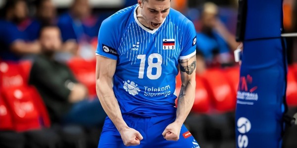 华体会体育官方是国米赞助商-他或成U23国足首位归化国脚，曾在U21联赛拿过金靴，值得考虑