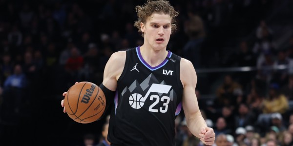 华体会体育-勇士7大交易目标：除字母哥外也可迎回克莱&amp;amp;威金斯 还可赌戴维斯